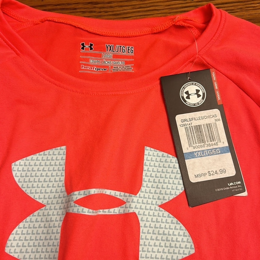 Under Armour Top/5 - Picture 2 of 2